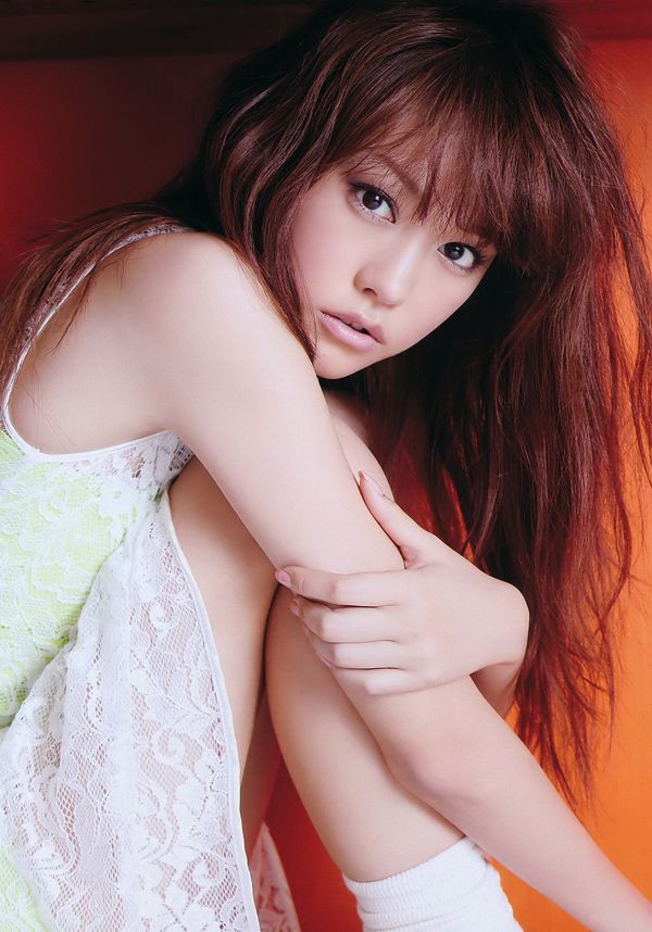 桐谷美玲 仁藤みさき 高桥爱 青木爱 AKB48 池田夏希 [Weekly Playboy] 2011年No.38 写真杂志