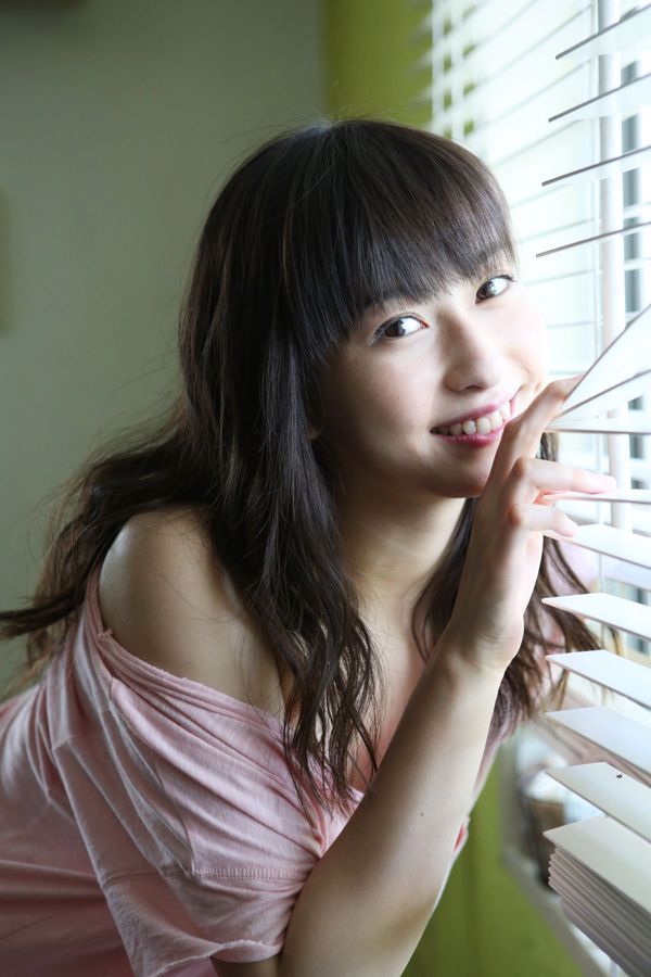 Akari Uemura