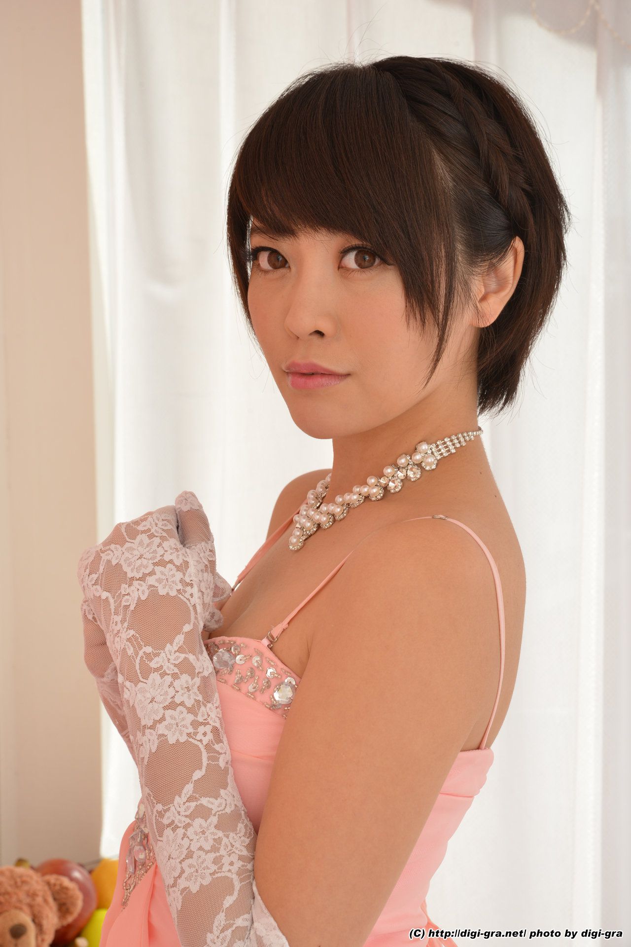 Mai Miori Page 4