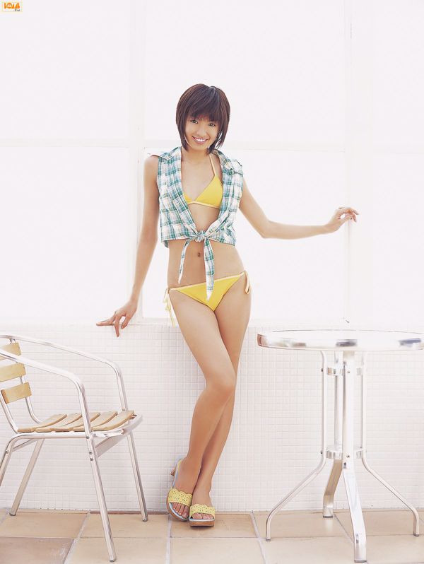 [Bomb.TV] เมษายน 2550, Akina Minami Akina Minami