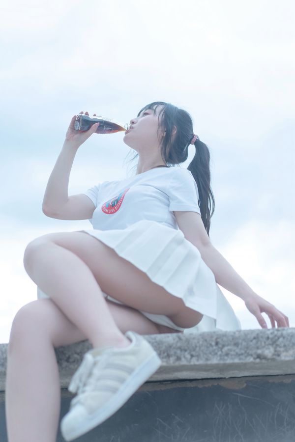 [Net Red COSER Photo] Anime blogger takes off his tail Mizuki - Cola JK