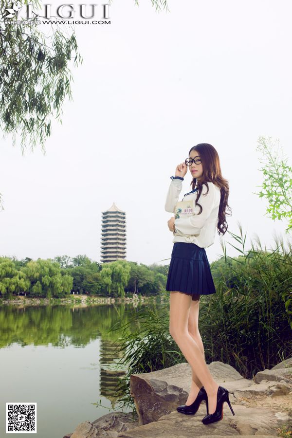 Model Yuhan "School Flower Goddess Park Beauty Shoot" Karya Lengkap [丽 柜 LiGui] Gambar Foto Kaki Indah dan Kaki Giok