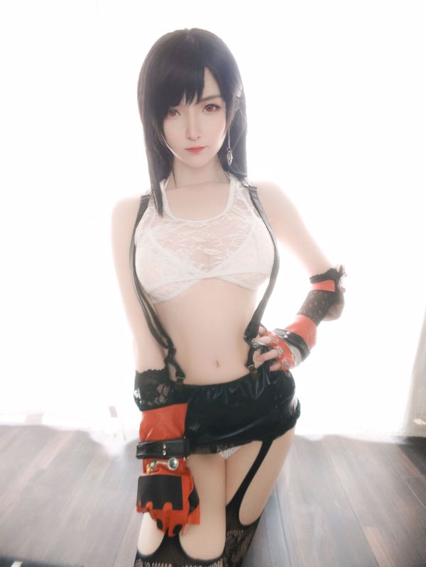 [网红Coser] 一小央泽 《蒂法同人》