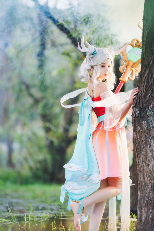 [Netzrotes COSER-Foto] Cherry Peach Meow - Hirsch