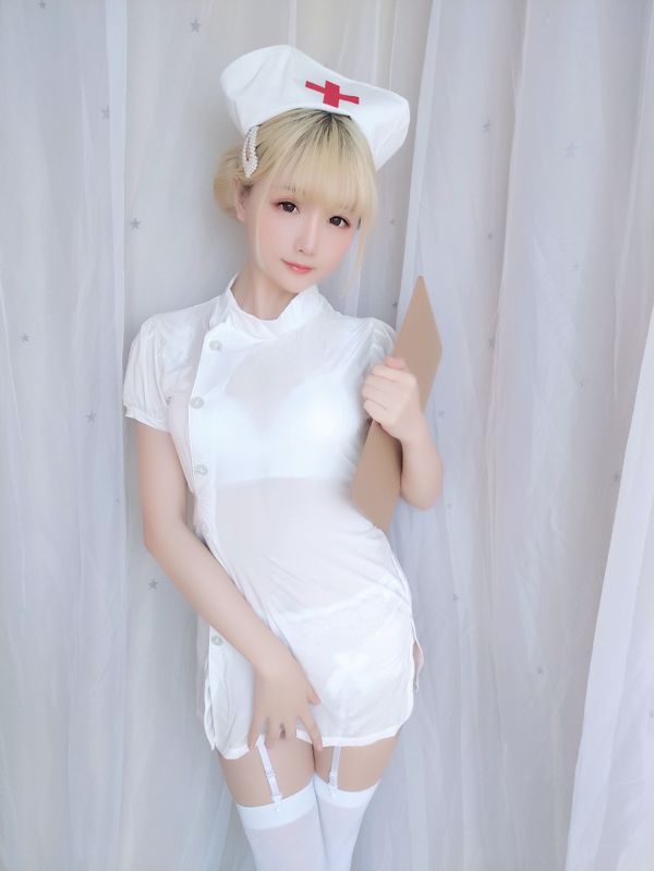 Các ngôi sao đến quá muộn "Tòa nhà bệnh tật làm việc về đêm" [WIFI COSPLAY]