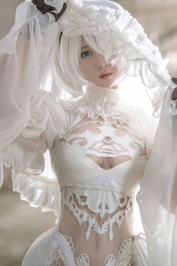 Ji Jingjiang "Vestido de novia blanco 2B"