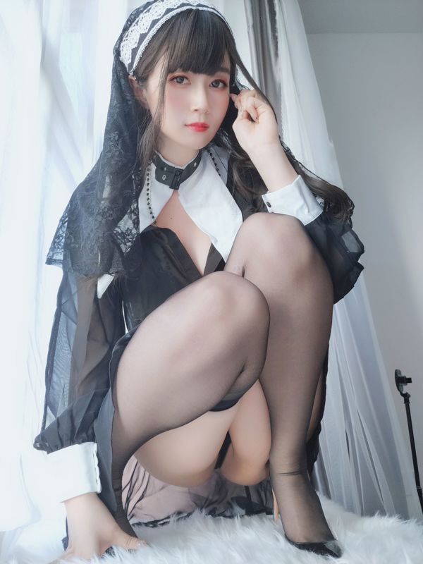 [Internet celebrity COSER photo] Miss Coser Baiyin - lace nun