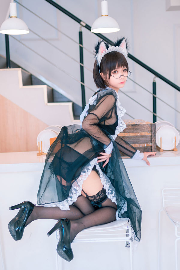 [Cosplay-Foto] Anime-Blogger Dumme Momo - Transparentes Dienstmädchen