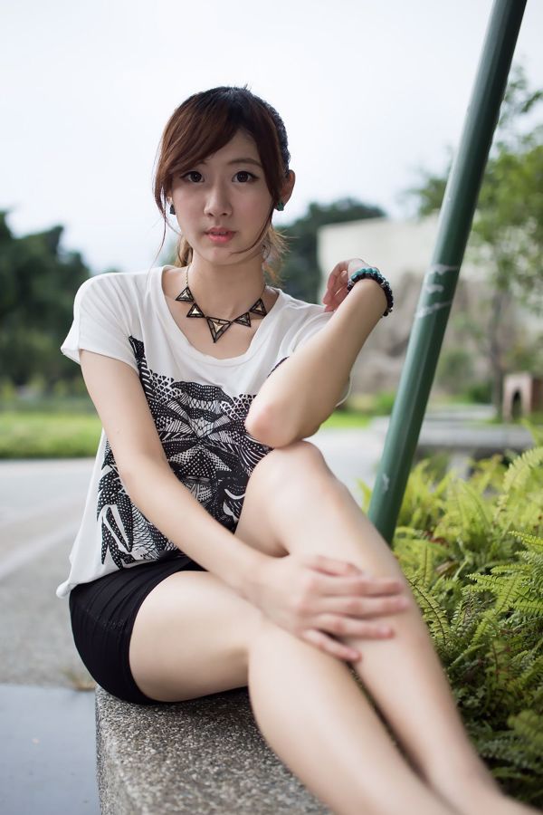 Model Taiwan Queena / Maaki Hayashi << Ketukan luar Park >>